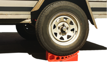 Load image into Gallery viewer, EASI LEVEL CARAVAN RV WHEEL LEVELLING SYSTEM
